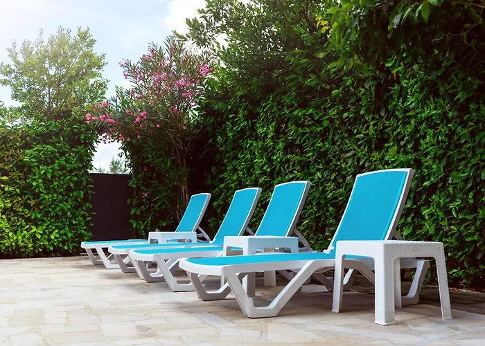 Pula Pool Retreat